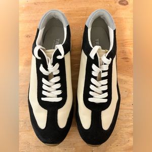 Everlane Tread retro sneakers Women’s 7.5, New